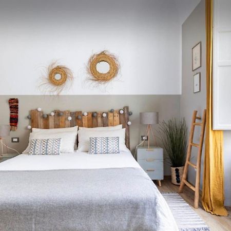 Cocoon, Atypical Flat In Historic Center & Breakfast Appartement Sarzana Buitenkant foto